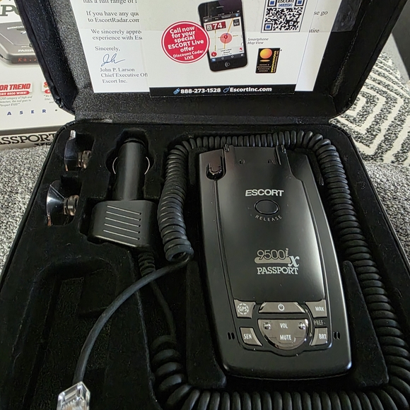 Passport 8500 X50 Radar Detector - Black - Picture 3 of 3